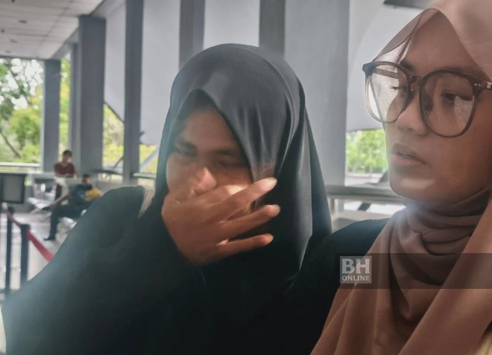 Image from: Tiga Maut: Ibu Mangsa Nahas Kecewa, Pemandu Honda Jazz Diarah Ke Henry Gurney
