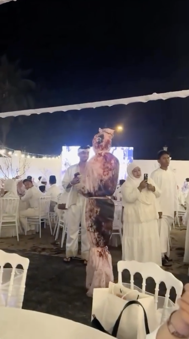 Image from: Tular Majlis Hari Jadi Tema Bunian, Usahawan Kelantan Dipanggil JAHEAIK