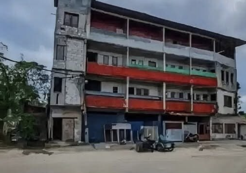Image from: Dikaitkan dengan Komuniti Rohingya, Flat Haram Di Sungai Tekali Akan Dirobohkan