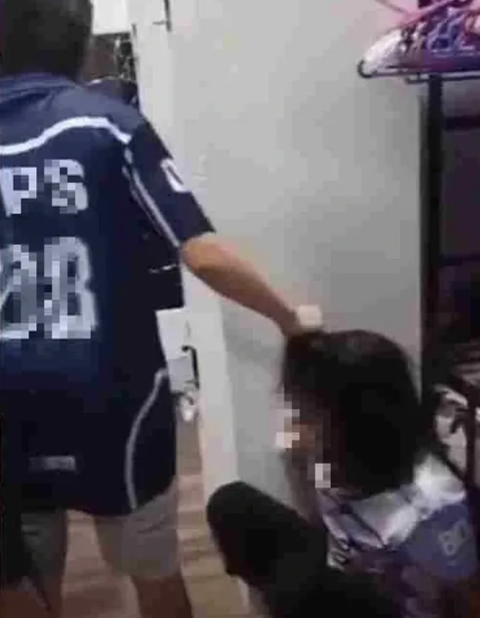 Image from: Terlanggar Tali Ampaian Sehingga Pakaian Jatuh Punca Murid Dipukul, Ditarik Rambut