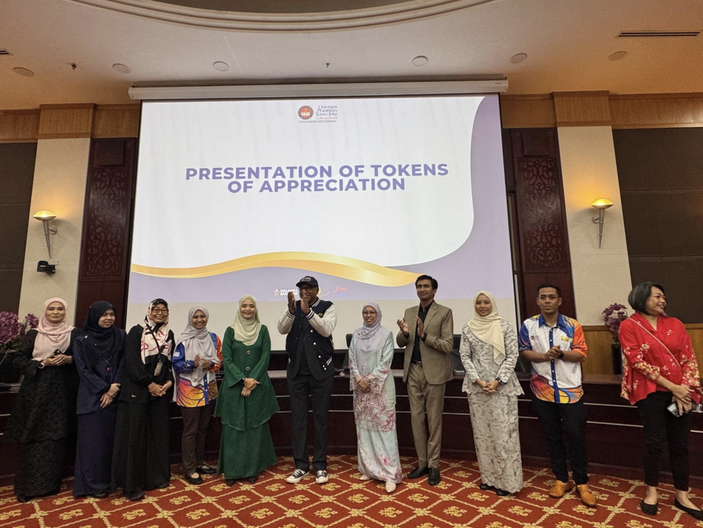 Image from: Bersama Profesor Emeritus Dr. Erik Knudsen, UPSI Perkasa Industri Kreatif Bertaraf Dunia