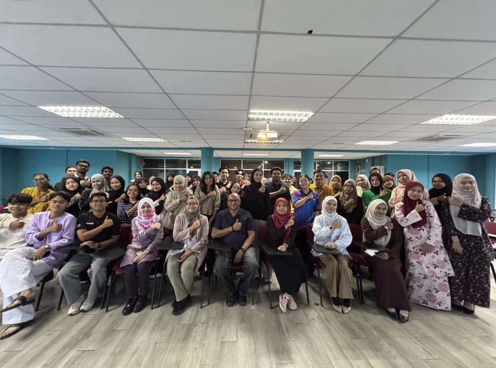 Image from: Bersama Profesor Emeritus Dr. Erik Knudsen, UPSI Perkasa Industri Kreatif Bertaraf Dunia
