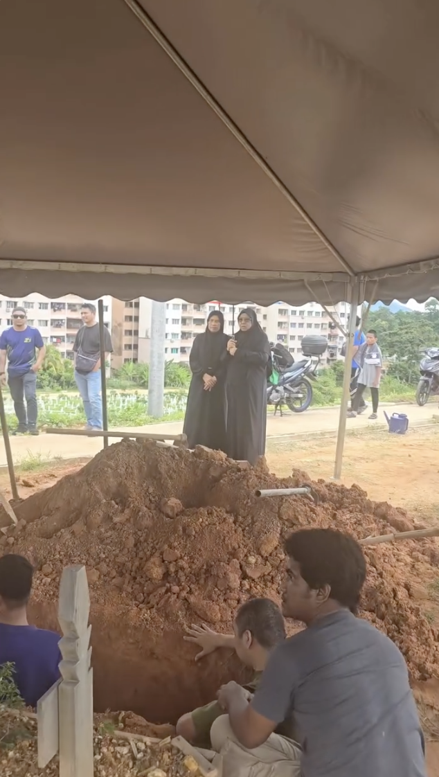 Image from: Jenazah Dah Dalam Liang Lahad, Tapi Pihak Masjid Didakwa Tuntut RM1,400