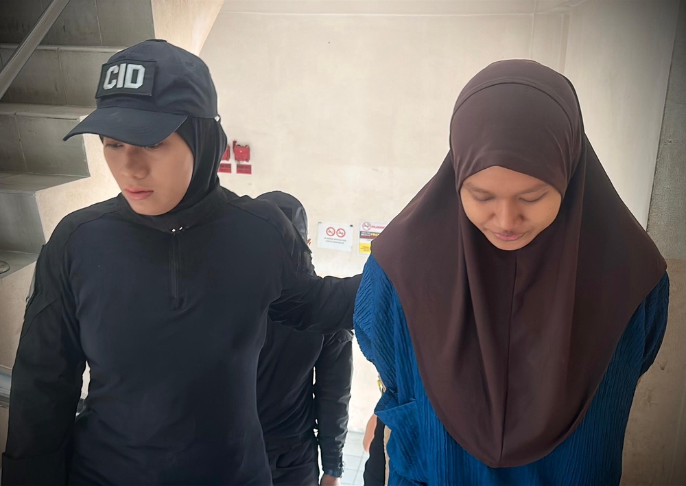 Image from: Wanita Bujang Campak Bayi Baru Dilahirkan Dari Tingkat 10