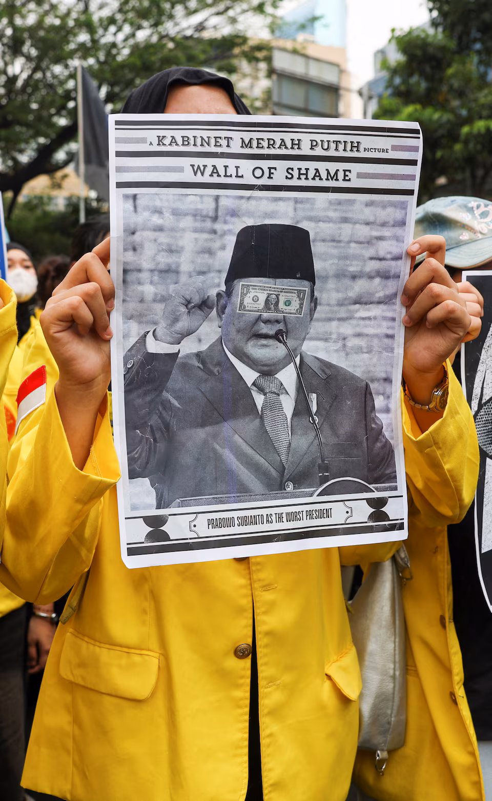 Image from: “Bawa Indonesia Ke Ambang Bankrap!”- Ribuan Pelajar Turun Demonstrasi, Protes Dasar Perbelanjaan Prabowo
