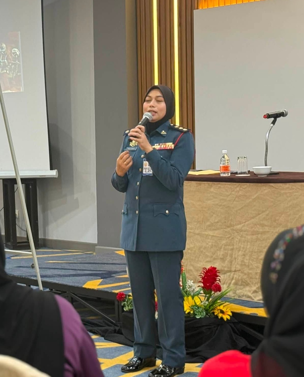 Image from: Cemas 10 Minit, Ketua Polis Kuala Terengganu Gagalkan Cubaan Agresif Pelajar Di Sekolah