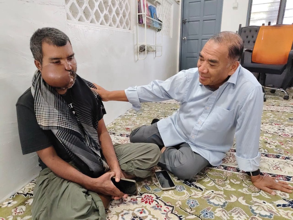 Image from: Penggali Kubur Derita Kanser Mulut -“Saya Mahu Sembuh, Jalani Kehidupan Seperti Biasa..”