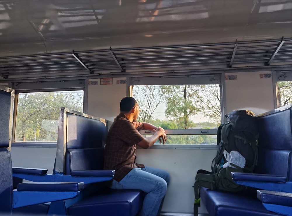 Image from: Tak Perlu Naik Flight, Travel Dari Malaysia Ke China Naik Kereta Api Dengan Bajet RM536 Je!