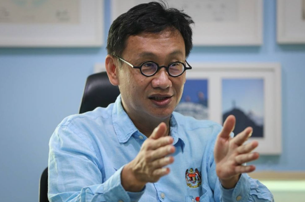 Image from: Ahli Parlimen Subang Kata ‘Susah’ Hidup Dengan Gaji RM16,000 Sebulan – “Kami Dibayar Rendah Berbanding Apa Kami Perlu Tanggung”
