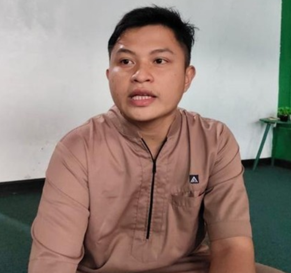 Image from: Sering Buat Konten Cuci Masjid, Pemuda Ini Terima Undangan Khas Daripada Kerajaan Arab Saudi Untuk Tunai Haji