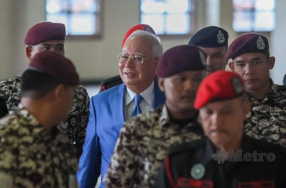 Image from: Kes SRC RM27 Juta: Najib Razak Dilepas Tanpa Dibebaskan Daripada 3 Pertuduhan Pengubahan Wang Haram