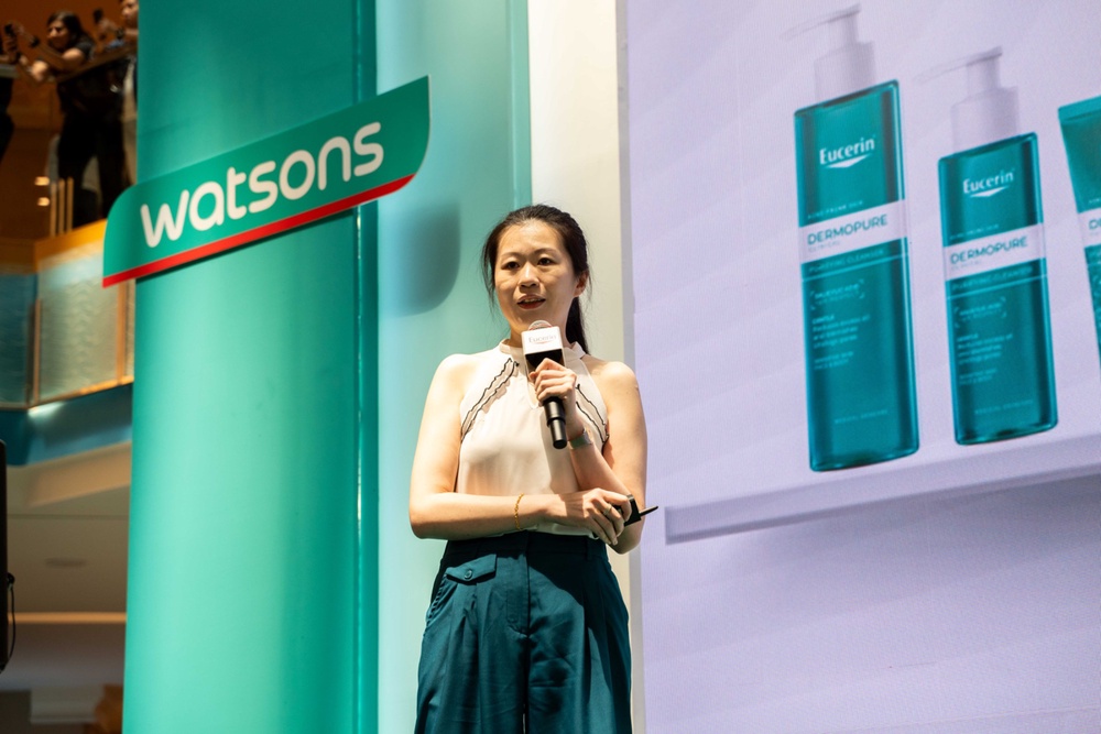 Image from: Penangan Love Pattranite Buat Sunway Pyramid “Shut Down” Seketika. Peminat Serbu Acara Eucerin Dermopure Clinical
