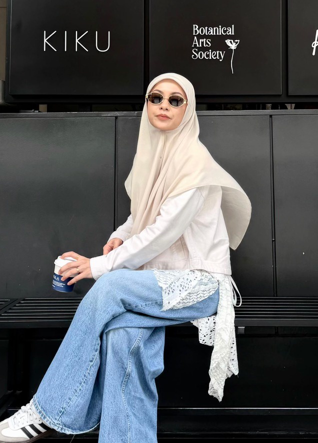 Image from: Khiban Mula Jadi ‘Fenomena’ Di Malaysia, Gaya Sopan Tapi Tetap Edgy Sesuai Untuk Hijabi Moden