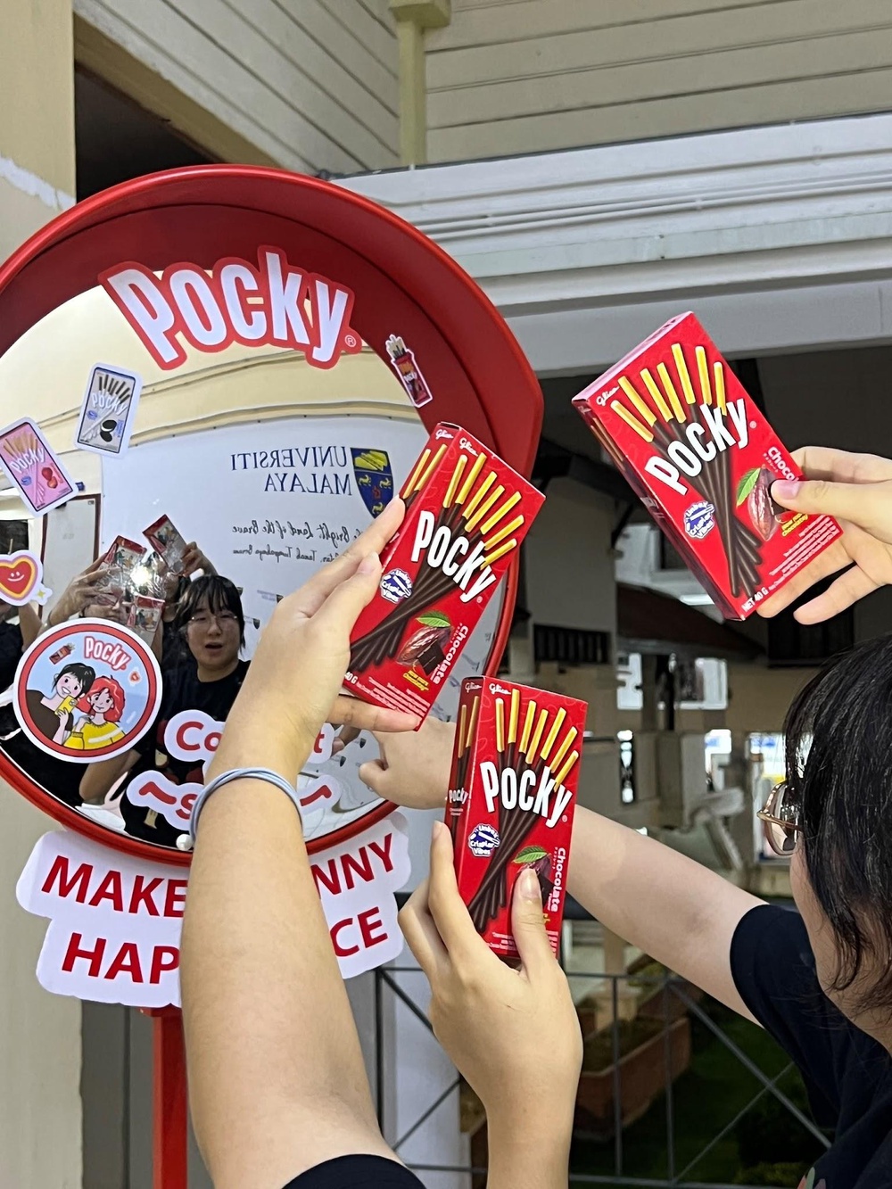 Image from: Pocky Sambut Ulang Tahun Ke-60 & Hari Persabahatan Sedunia Dengan Meraikan Momen Bersama Sahabat Tersayang