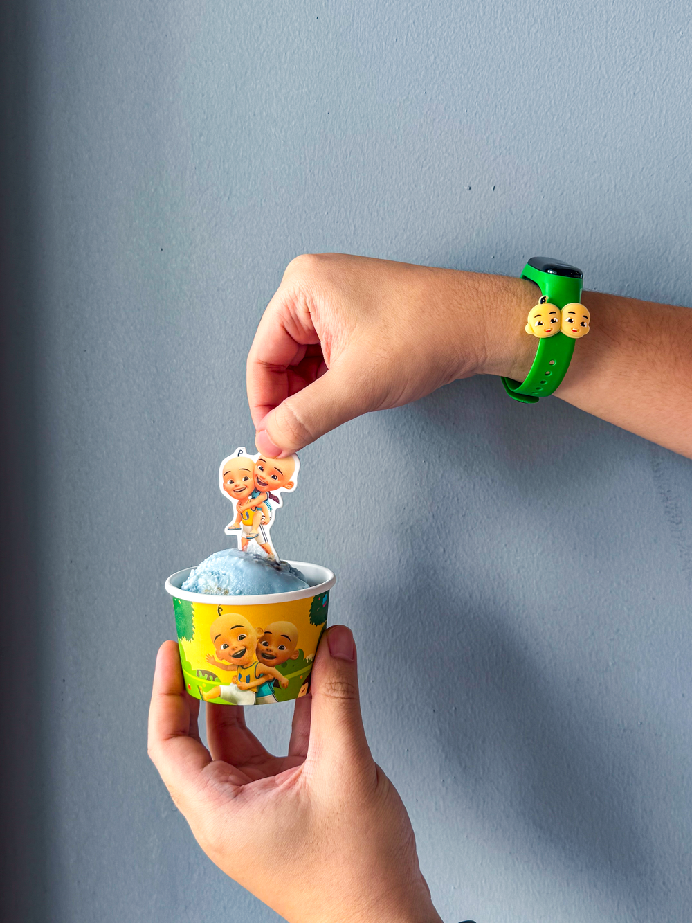 Image from: Khas Untuk Peminat Upin & Ipin! Kolaborasi Grab x Baskin-Robbins Menawarkan Jam Tangan & Cooler Bag Upin & Ipin Edisi Terhad!