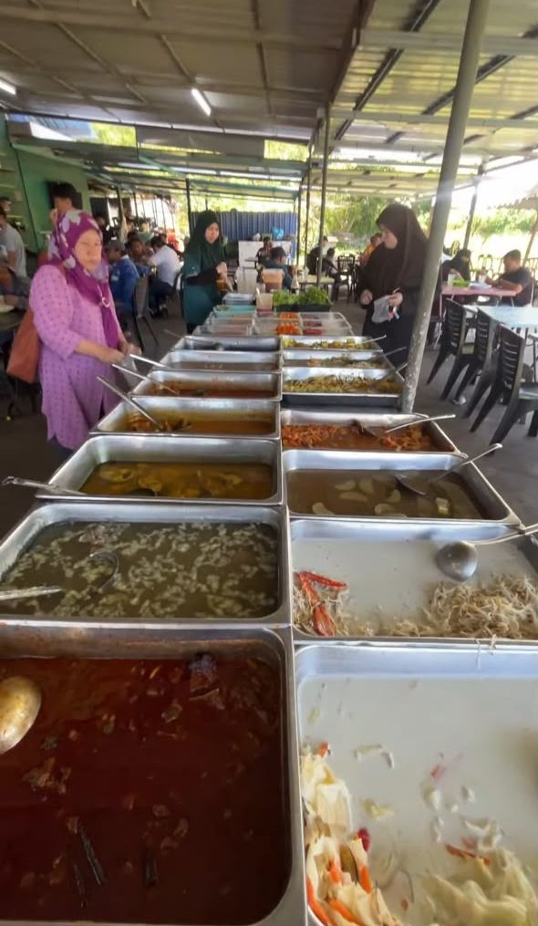 Image from: Food Hunting 8 Jam Di Kemaman, Ini Port Makan Wajib Singgah Kalau Bercuti Ke Terengganu