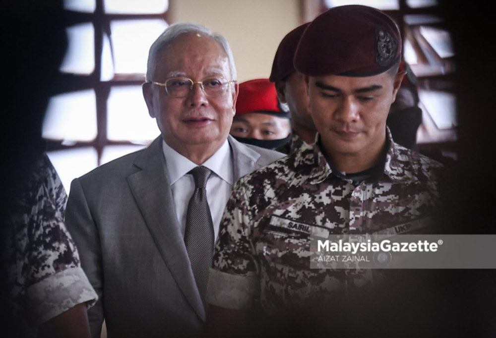 Najib Razak prosiding di mahkamah