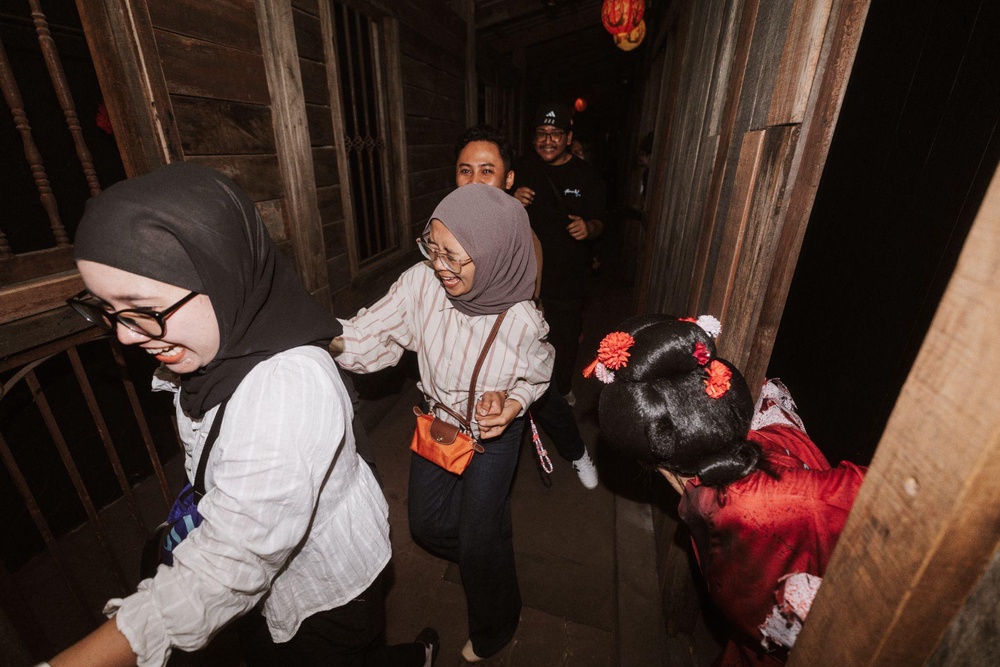 Image from: Dari Awal Dah Kena Kacau, 9 Tarikan Nights Of Fright 12 Kali Ini Pasti Bikin Meremang!