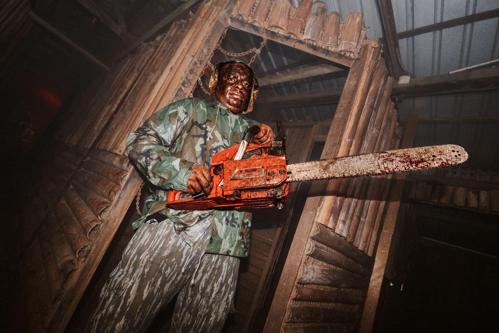 Image from: Dari Awal Dah Kena Kacau, 9 Tarikan Nights Of Fright 12 Kali Ini Pasti Bikin Meremang!