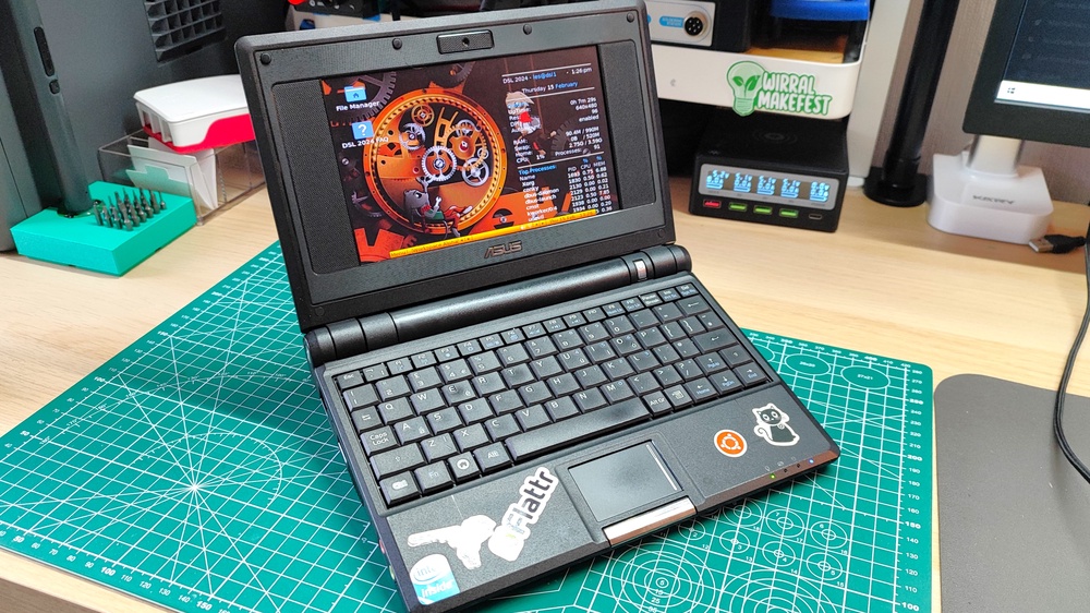 Damn Small Linux revived my original Eee PC. Here’s how to use it on ...