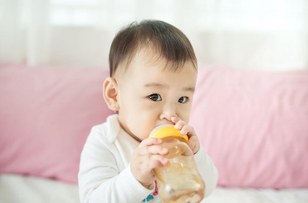 Why You Shouldn't Give Babies Water