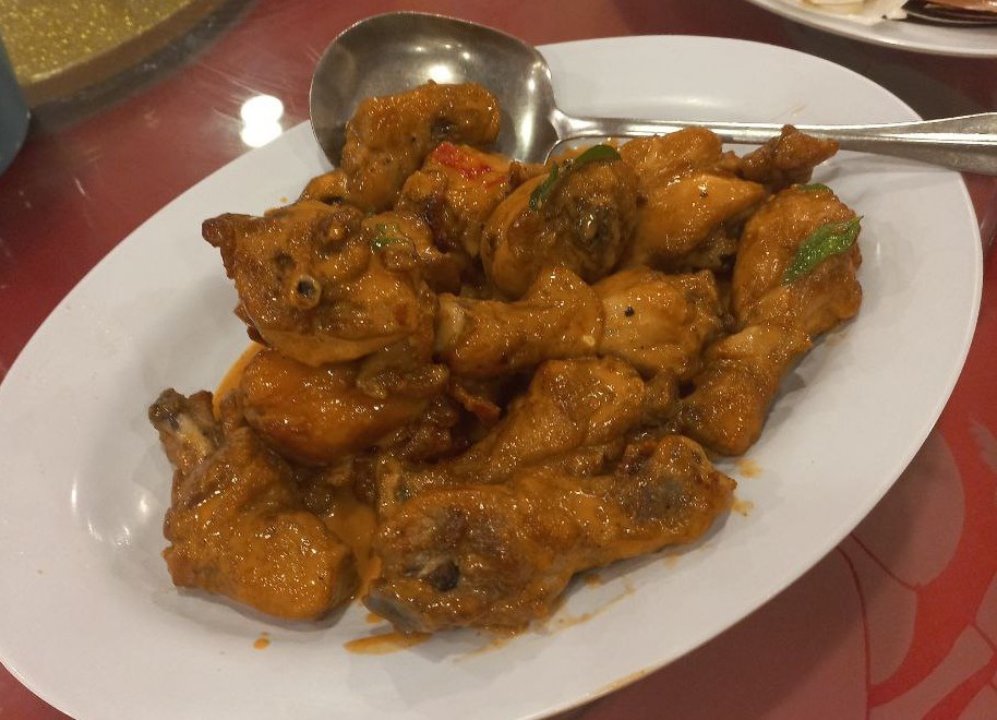 Image from: Sabah’s Seafood Heaven: Welcome 100% Seafood Restaurant in Kota Kinabalu, Sabah! #JalanJalanMakan