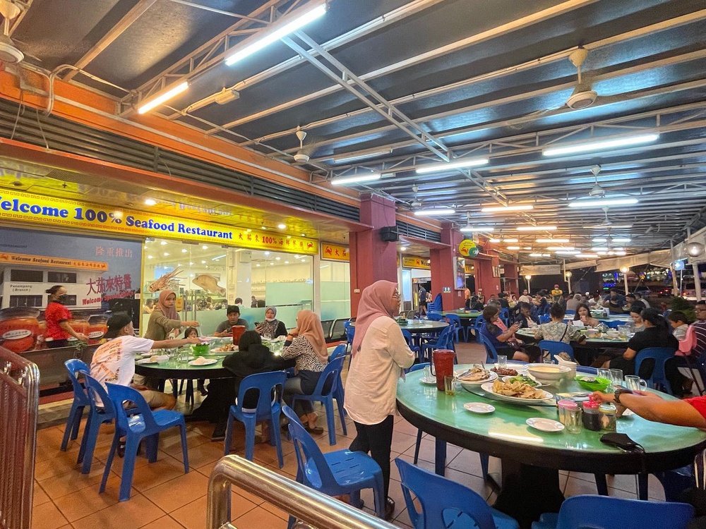 Image from: Sabah’s Seafood Heaven: Welcome 100% Seafood Restaurant in Kota Kinabalu, Sabah! #JalanJalanMakan