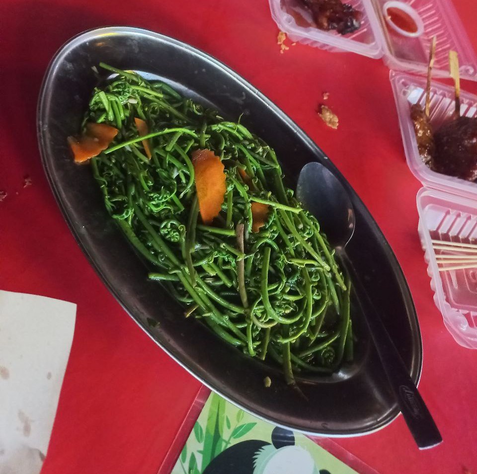 Image from: Don't know what to order at a Sarawak food court? Here's some suggestions! #JalanJalanMakan