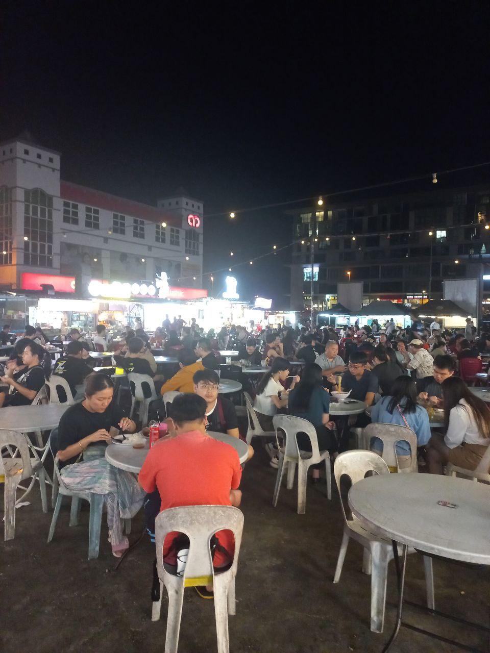 Image from: Don't know what to order at a Sarawak food court? Here's some suggestions! #JalanJalanMakan