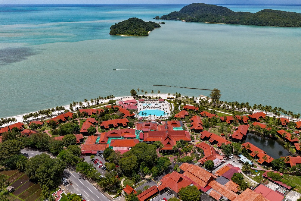 Image from: Celebrate the Holiday Season in Langkawi with Pelangi Beach Resort & Spa