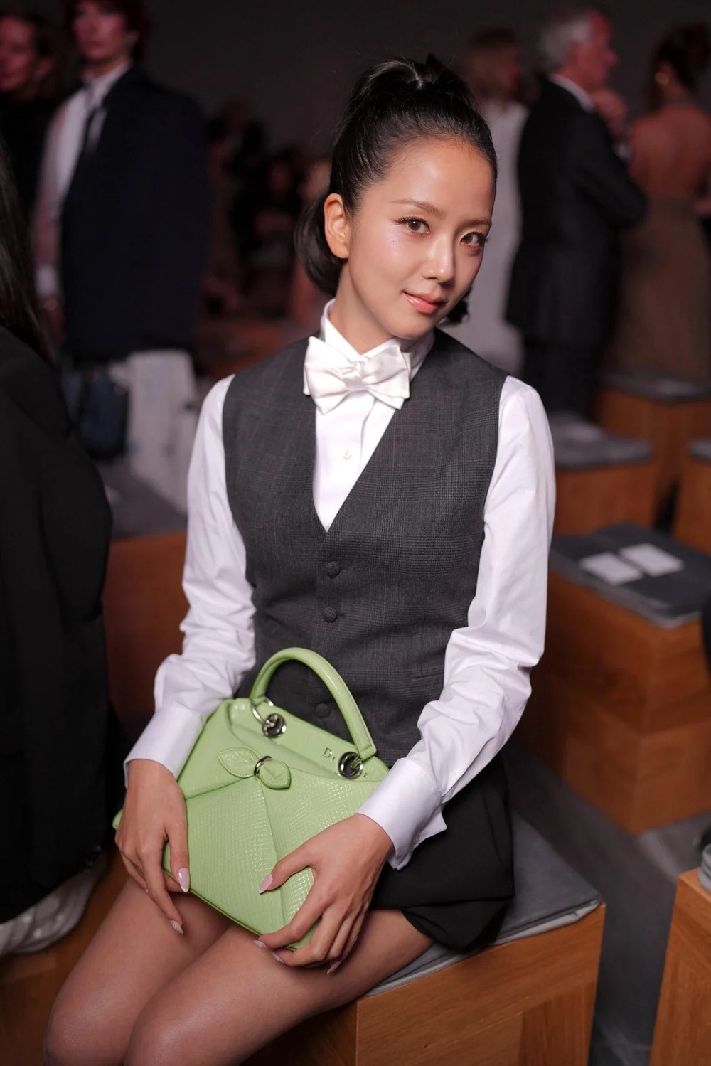 Image from: Jisoo & Dior SS26: A Big Surprise on the Fashion Stage Is This a Turning Point?