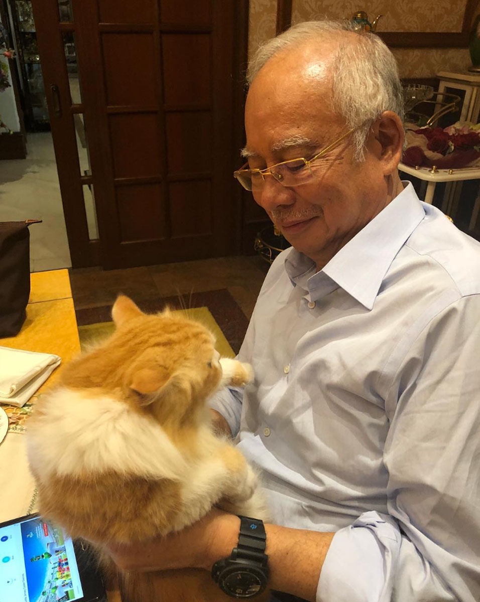 Image from: Pets of World Figures Who Changed the Image of Power