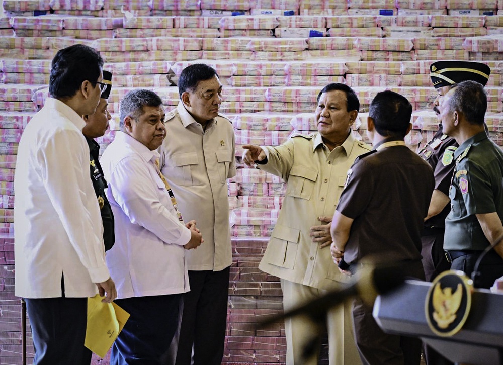 Image from: Prabowo Receives Rp. 13,255,244,538,149.00 in Recovered Public Funds