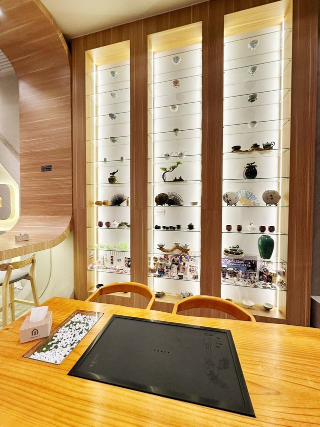 Image from: 8 Teas, One Journey. Discovering Malaysia’s Hidden Tea Spots