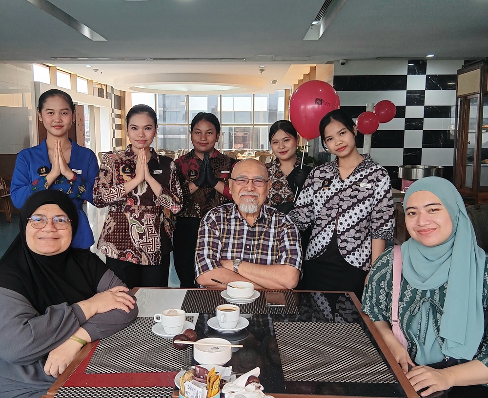 Image from: Professional hospitality service with Indonesian warmth make us feel valued, personal touches to our needs before we ask