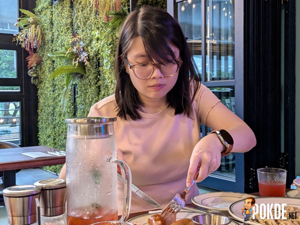 Google Pixel 10a Review — Modest Update - 88