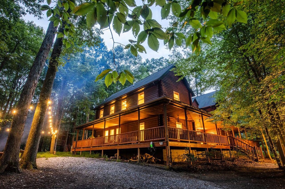 Explore From These Cozy Airbnbs Near New River Gorge National Park