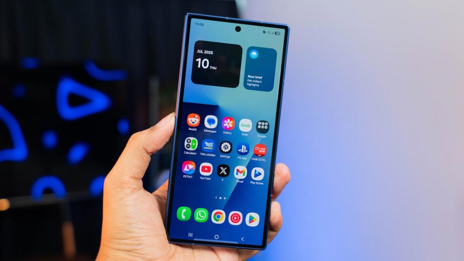 Image from: Telefon Lipat Apple Dilaporkan Guna Skrin OLED Samsung Display