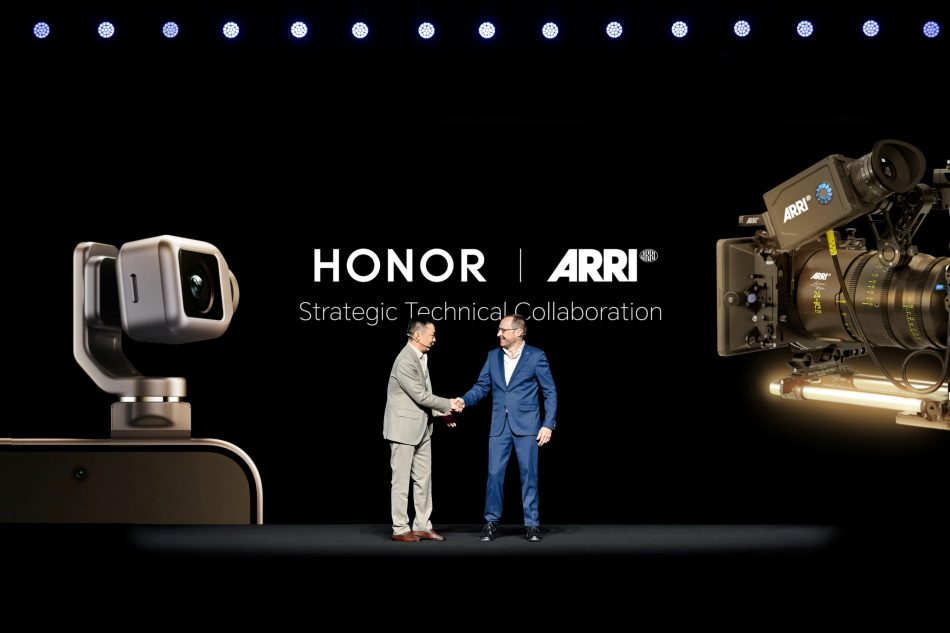 Image from: Spesifikasi Honor Robot Phone Tertiris Dengan Kamera Utama Dan Periskop Telefoto 200MP