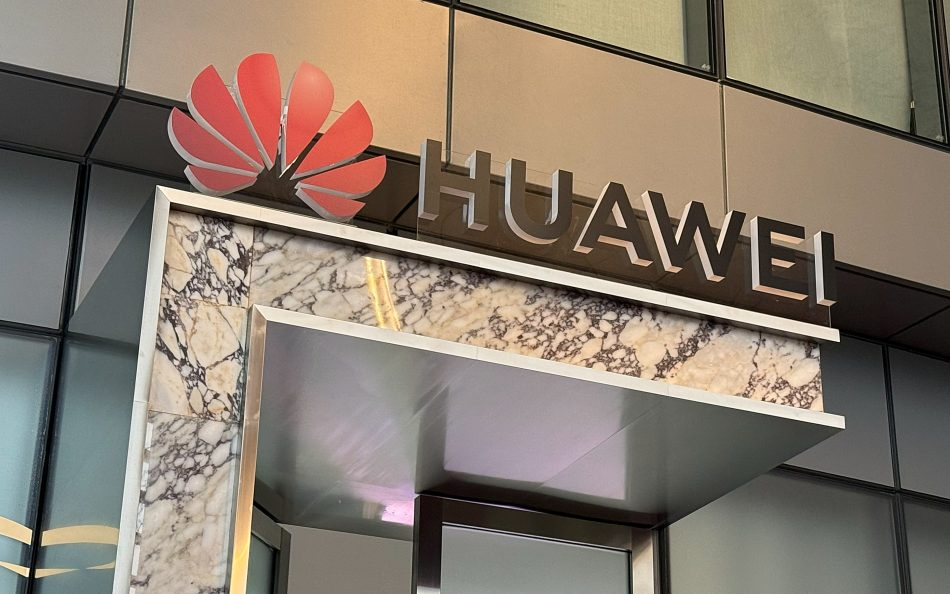 Image from: Huawei Perkenalkan AI Lab & Innovation Centre Di TRX – Ruang Solusi Terkini Huawei Dalam Transformasi Digital
