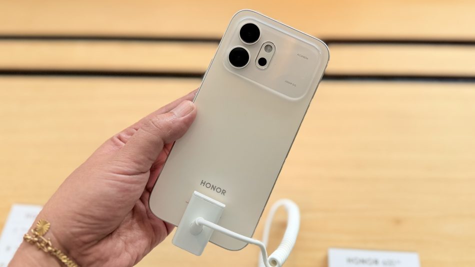 Image from: Honor 600 Dan 600 Pro Kini Rasmi Di Malaysia – Harga Bermula RM2599