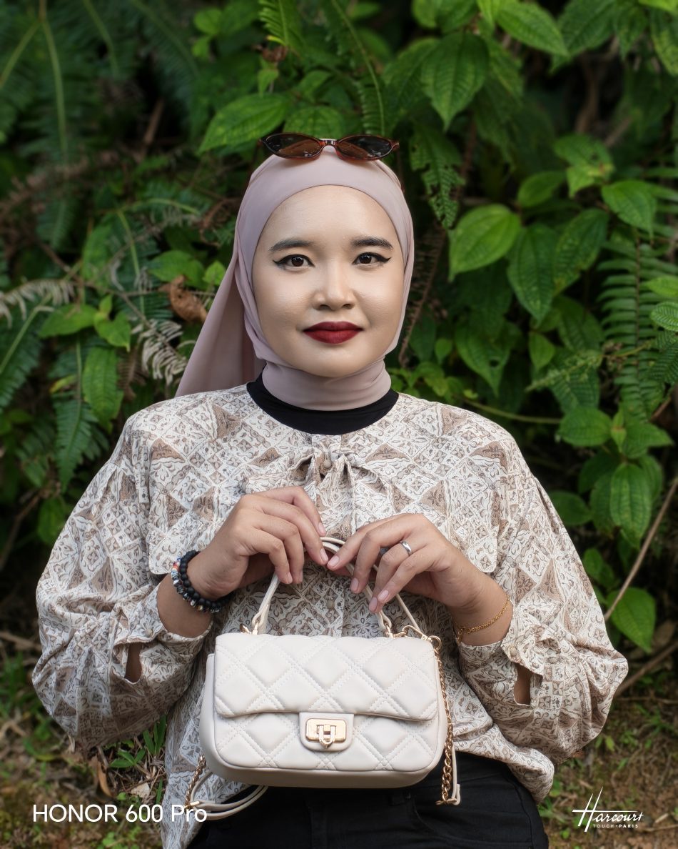 Image from: Rekaan Macam Epal Tapi Fotografi Lebih Tajam Macam Durian