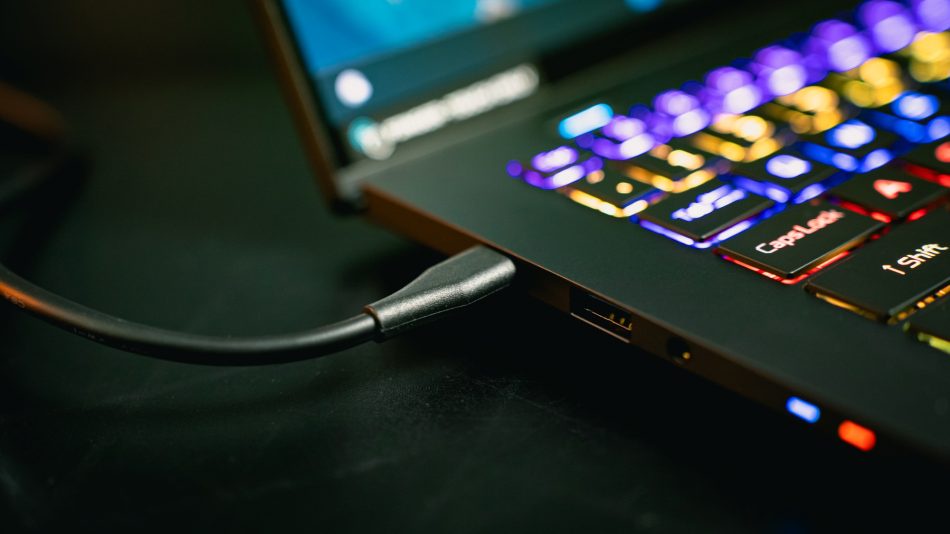 Image from: Ulasan Acer Predator Triton 14 AI – Prestasi Gaming Hebat Dalam Rangka Kecil