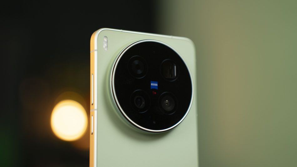 Image from: Vivo X300 Ultra Memasuki Pasaran Malaysia Dengan Harga Bermula RM 6799