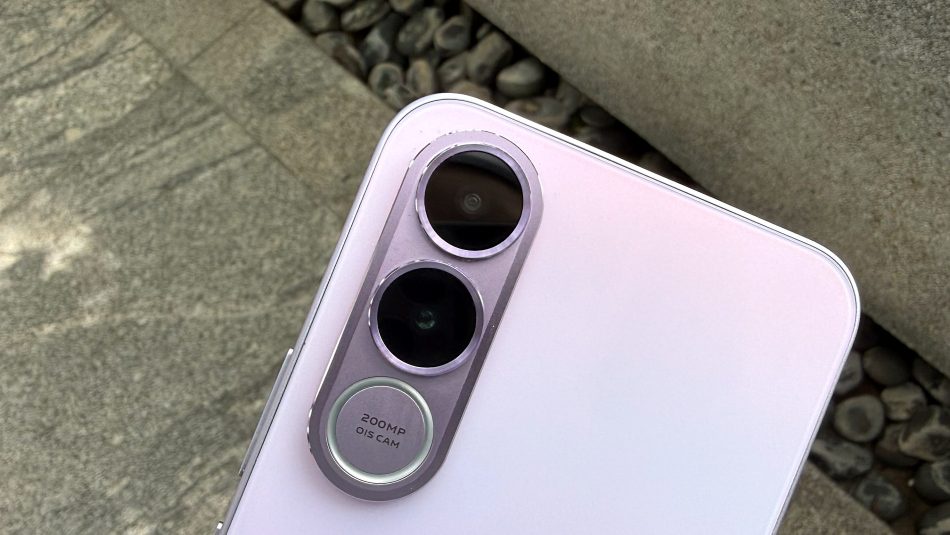 Image from: Ulasan Vivo V70 FE – Praktikal Dan Cukup Memadai