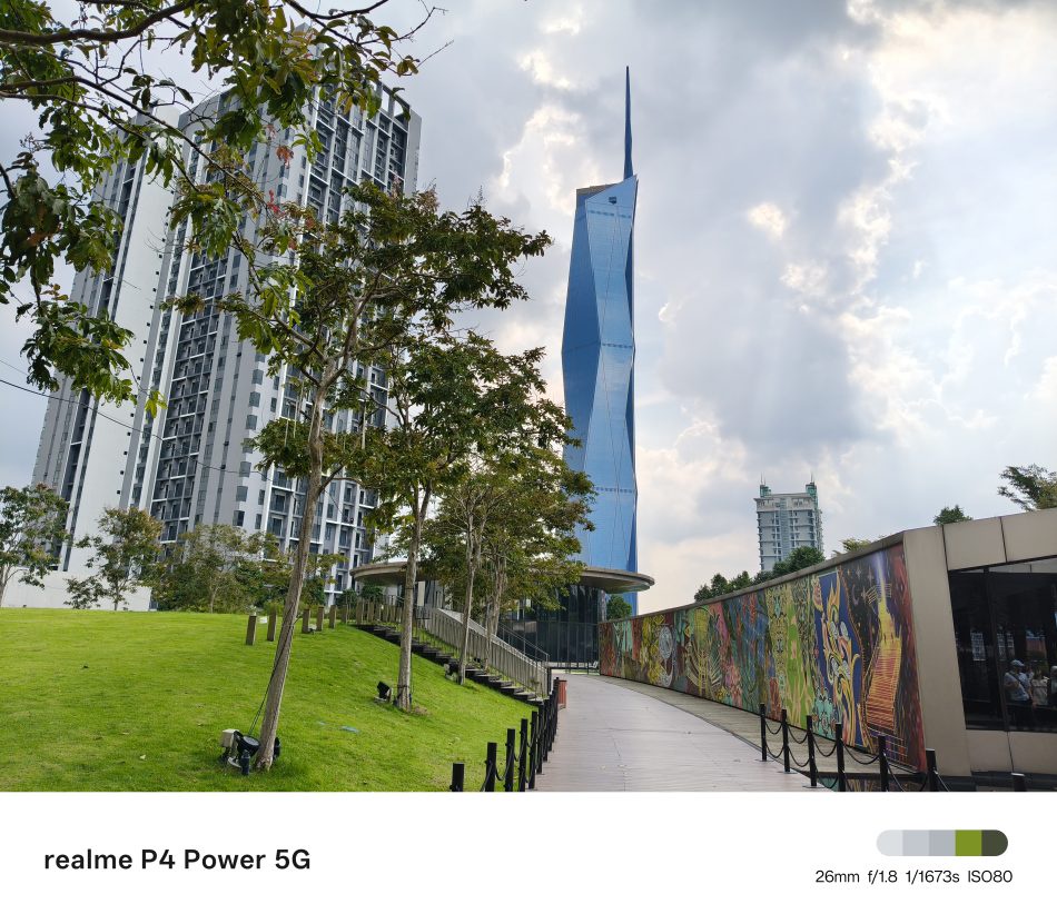 Image from: Ulasan Realme P4 Power – Sekadar Bateri Gergasi Sahaja ?