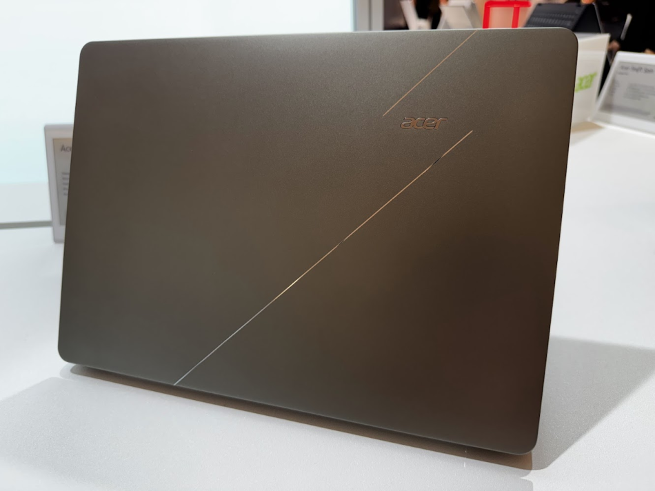 Image from: Pandang Pertama Acer Swift Air 14 – Penawaran Mampu-Milik Atau Kompromi Semata-Mata?