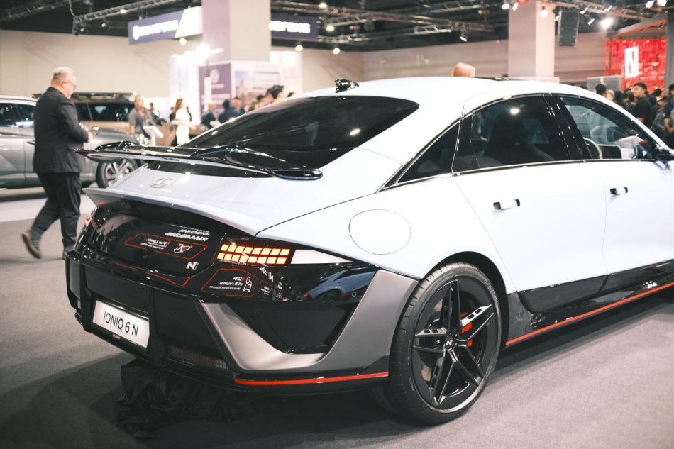 Image from: Hyundai IONIQ 6 N Dilancarkan Di Malaysia Pada Harga RM 449K