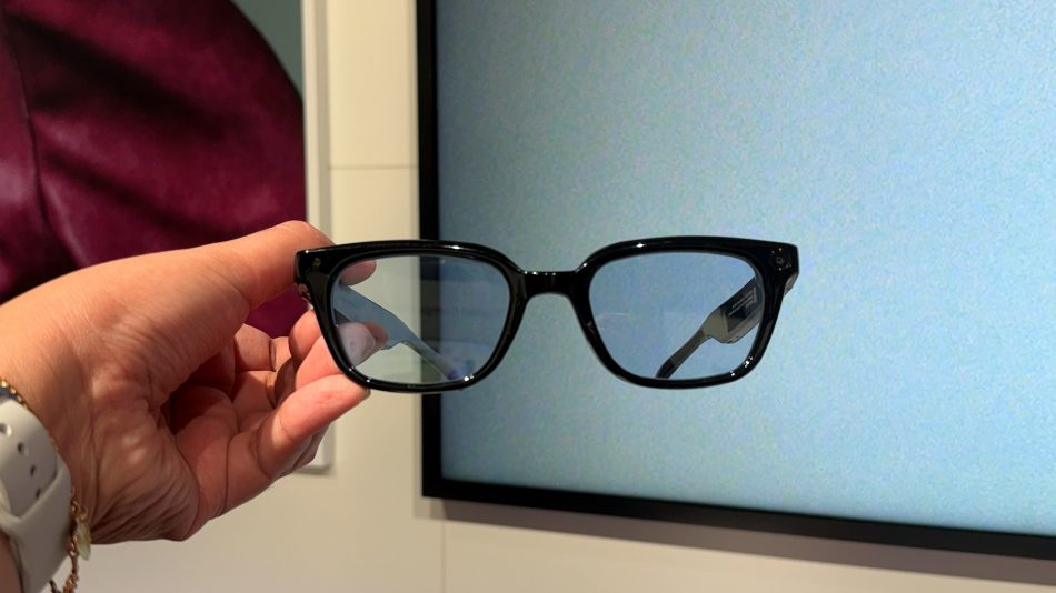 Image from: Pandang Pertama Samsung Intelligent Eyewear— Apabila AI Bertemu Gaya