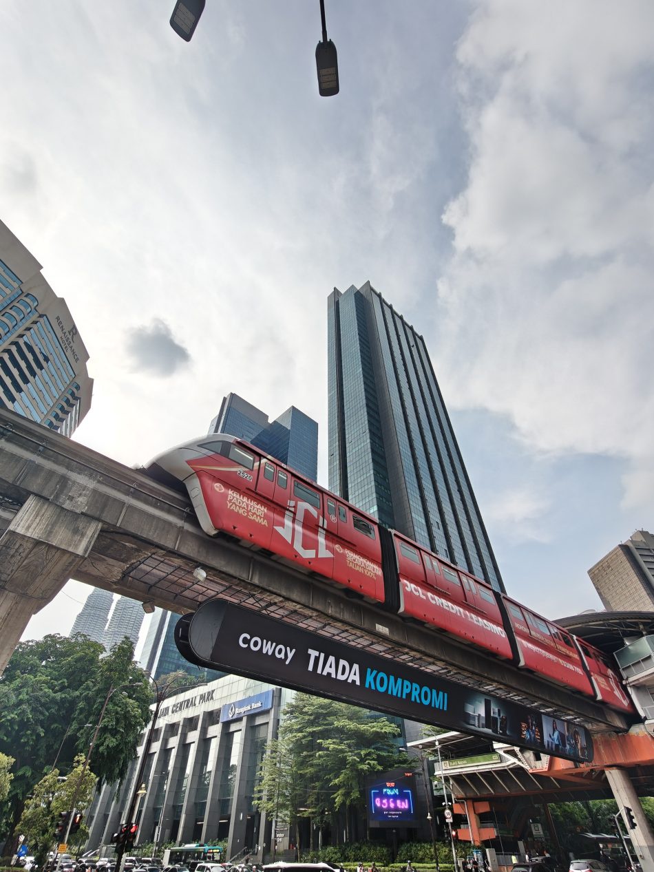 Image from: Ulasan OPPO Reno16 5G – Lebih Segar
